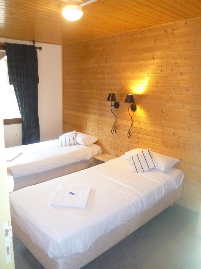 Chalet Les Melezes Bed and Breakfast Tignes Exteriör bild