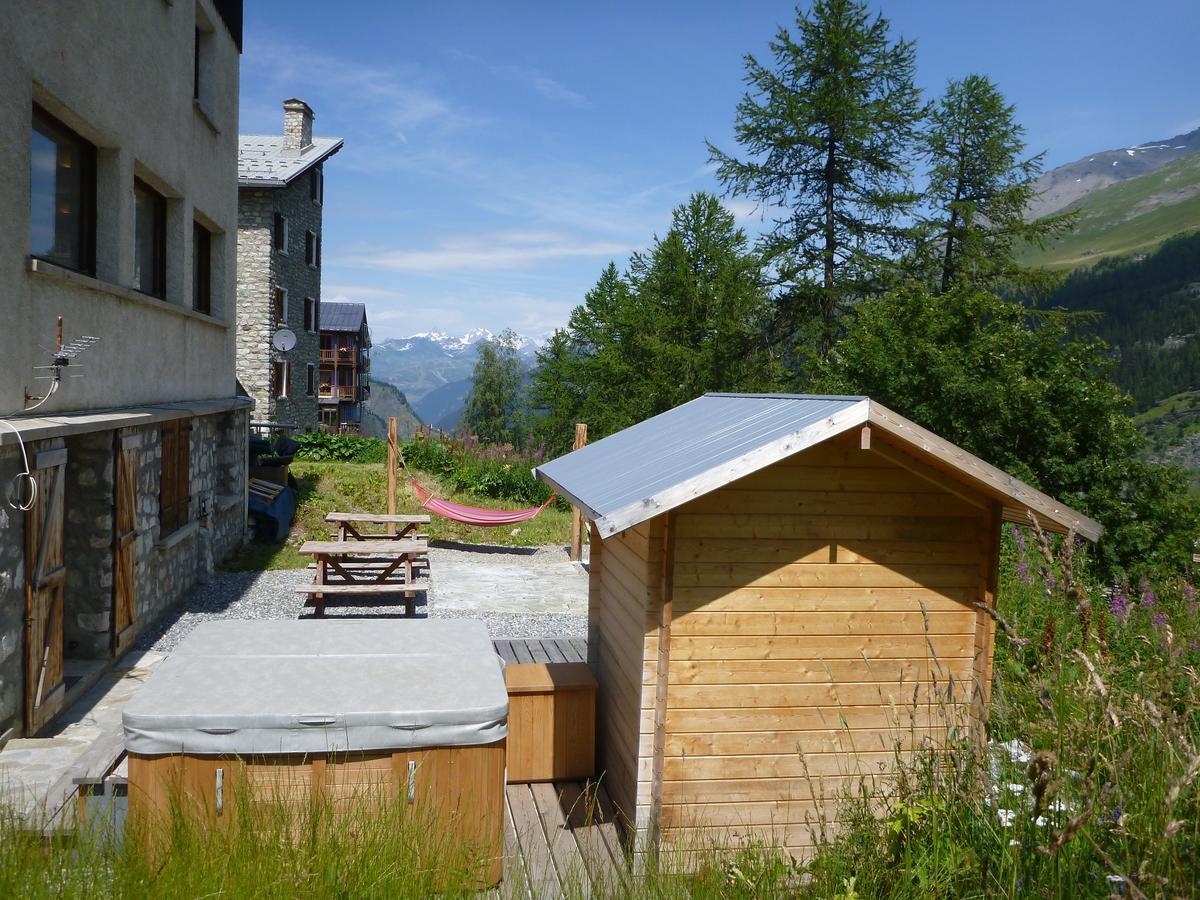 Chalet Les Melezes Bed and Breakfast Tignes Exteriör bild