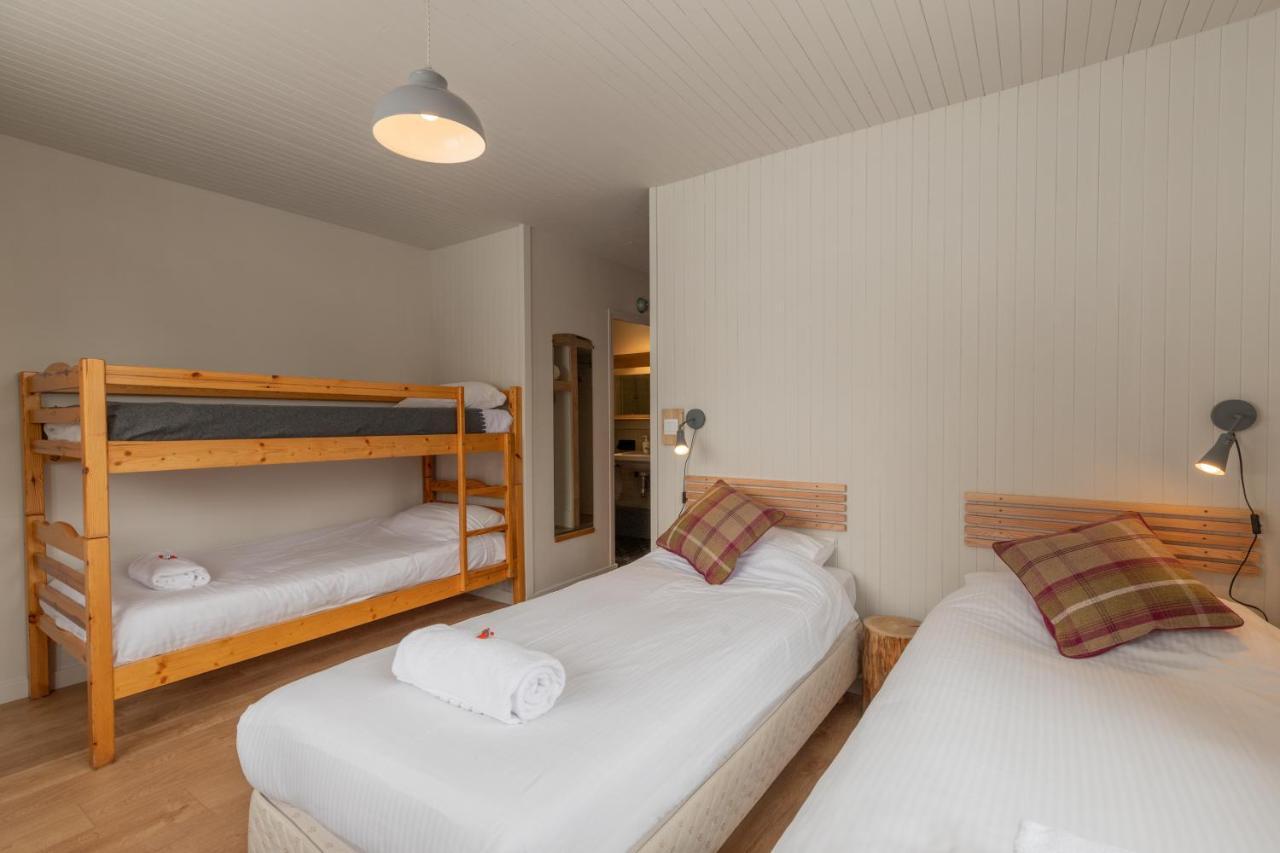 Chalet Les Melezes Bed and Breakfast Tignes Exteriör bild